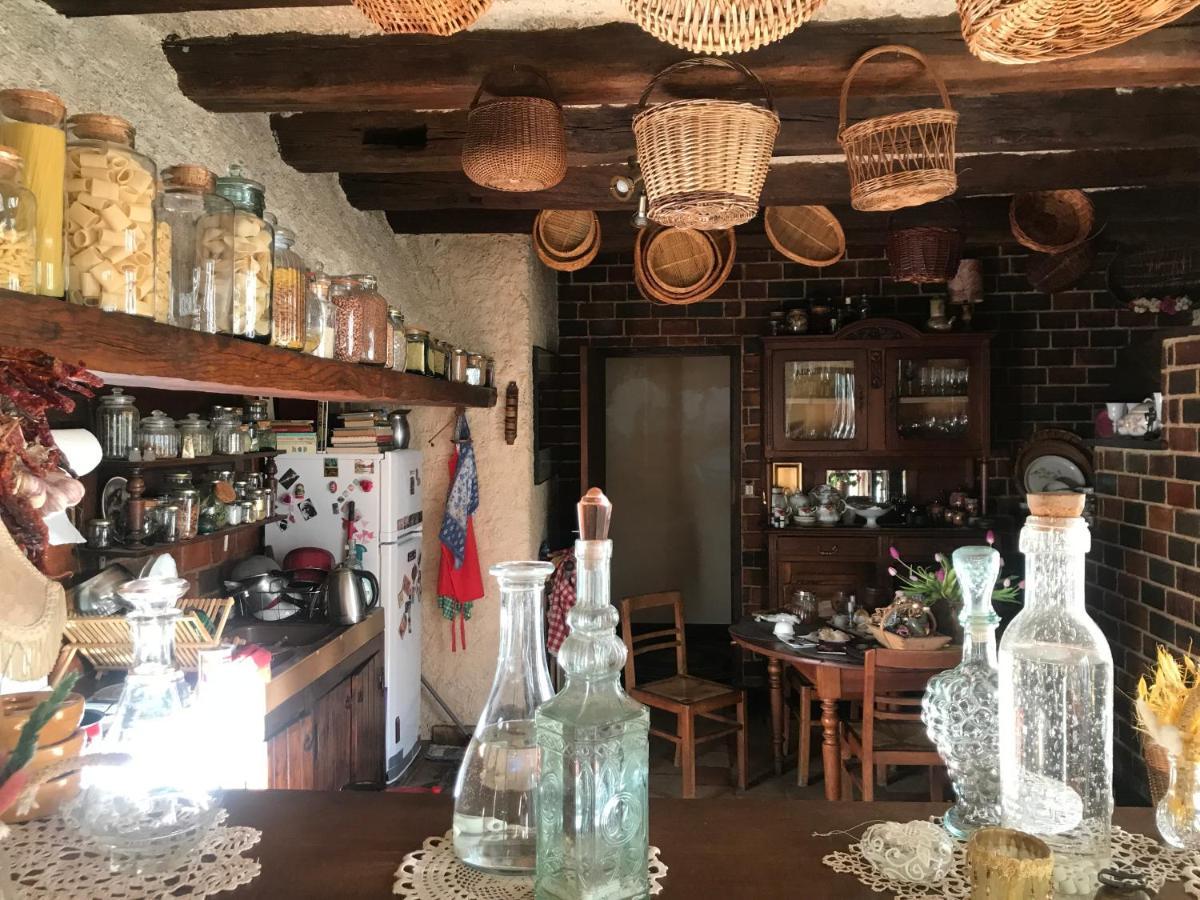 Au Pain Des Anges Hotel Saint-Gervais en-Belin Bagian luar foto