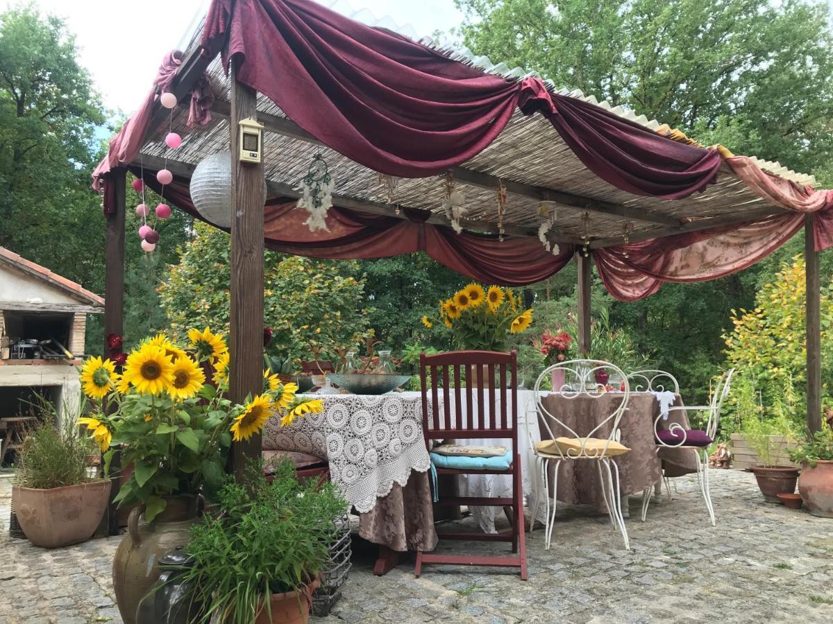 Au Pain Des Anges Hotel Saint-Gervais en-Belin Bagian luar foto